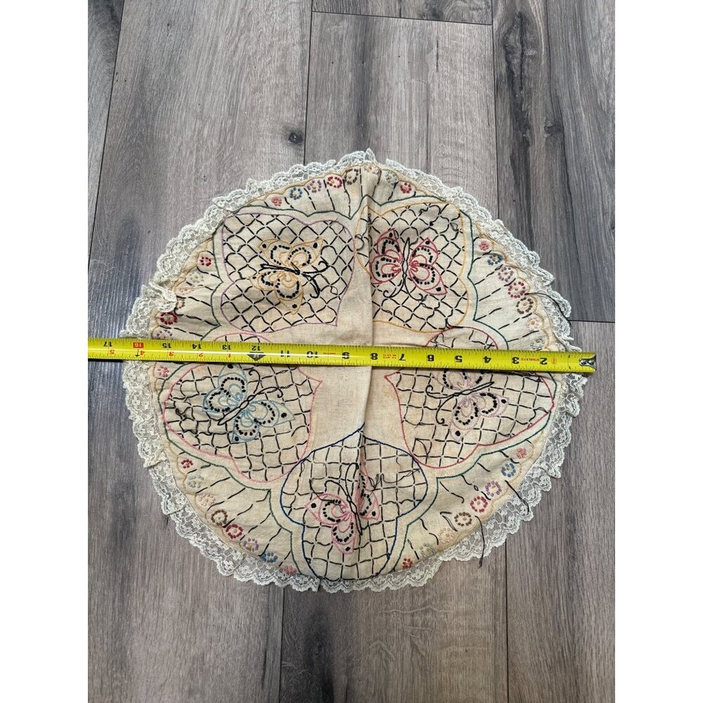 Vintage Hand-Embroidered Butterfly Lace Round Pillowcase Doily Victorian Flaws